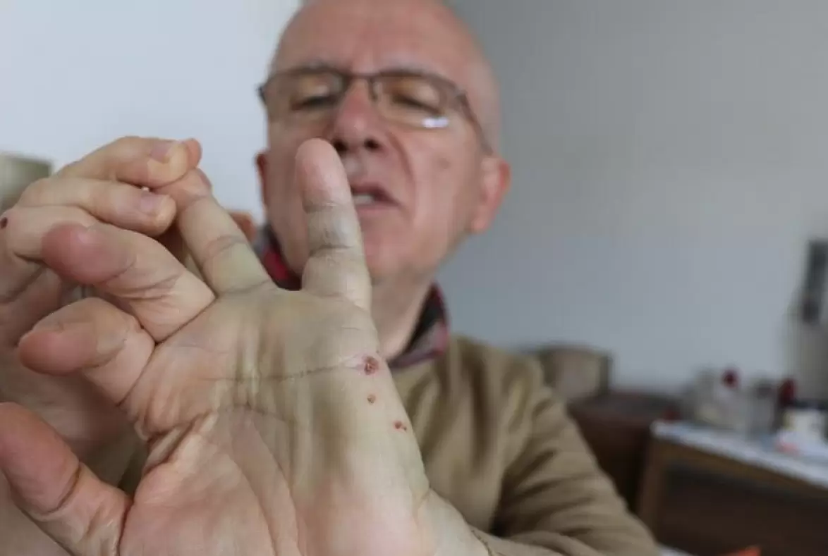 Denizli'de yaşanan korkunç olay! Kadın kasiyer, depoya kilitlediği emekli öğretmene dehşet dolu anlar yaşattı