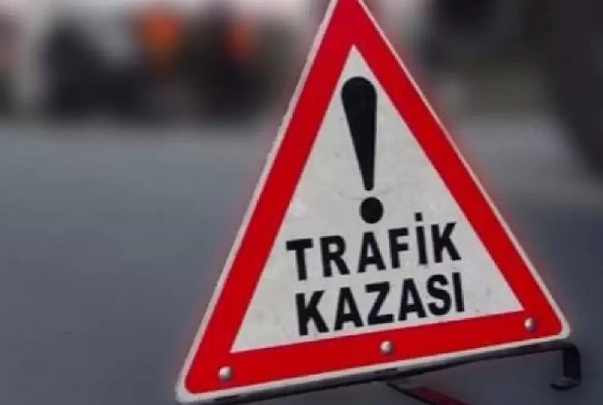İzmir Otoyolunda Çoklu Kaza: Trafiği Tamamen Felç Etti!