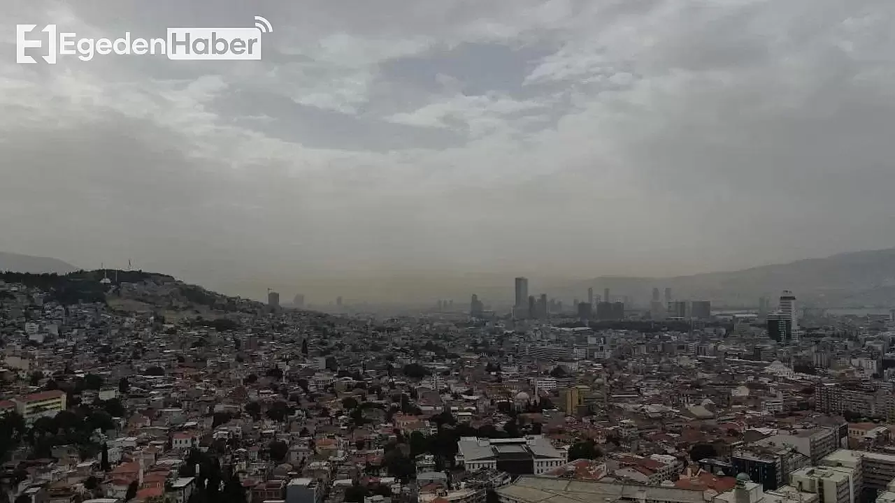 İzmir'de çöl tozu şehri griye döndürdü!