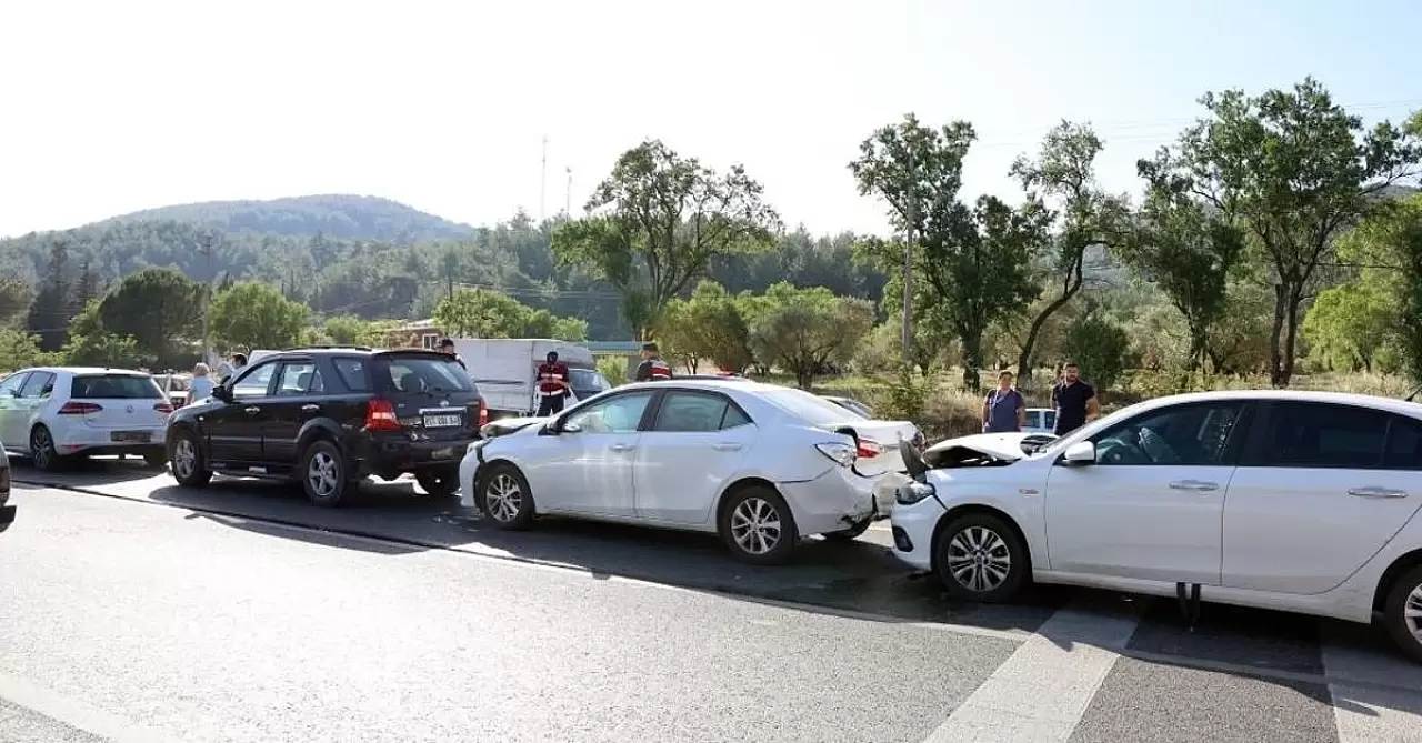 Muğla’da zincirleme trafik kazası korkuttu!