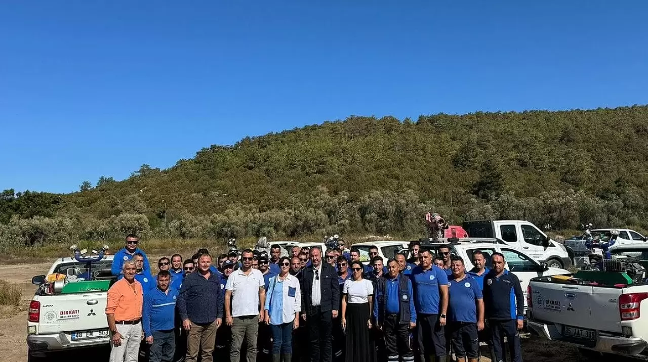 Muğla'da sivrisinek sorununa karşı etkili çözüm: Gölet etrafında ilaçlama çalışmaları hız kazanıyor.