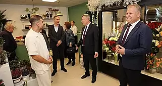 52 Yıllık Tecrübesiyle Ünlü ÇİDO Flowers, Urla'da Yeni Şubesini Açtı: İzmir'e Renkli Bir Dokunuş