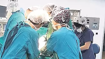 Doktor, Organlarını Kullanarak 3 Kişiye Yeni Bir Hayat Verdi