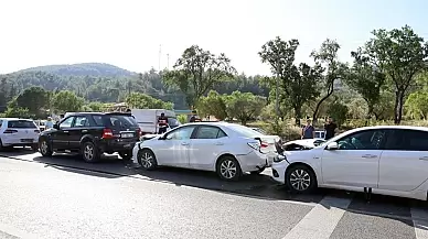 Muğla’da zincirleme trafik kazası korkuttu!