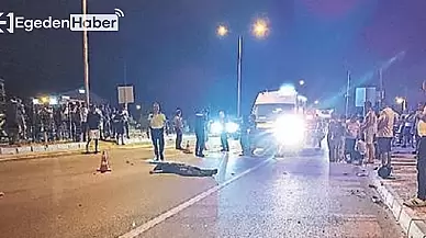 Trafik Kazasında Motosikletle Araba Çarpıştı: 1 Kişi Hayatını Kaybetti, 2 Kişi Yaralandı