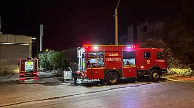 İzmir Bornova'da Otluk Alanda Çıkan Yangın Söndürüldü