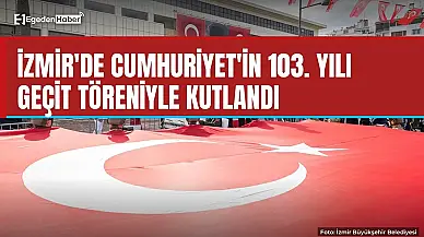 İzmir'de 103. yıl coşkusu Cumhuriyet Meydanı'nda