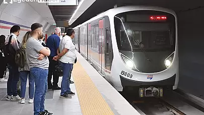 İzmir Metrosu 24 yaşına girdi