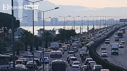 İzmir trafiğinde araç sayısı 2 milyonu zorluyor!