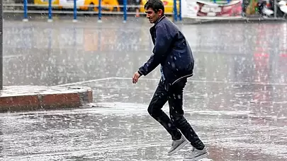 Ege ve Batı Karadeniz’de Yerel Kuvvetli Gök Gürültülü Sağanak Bekleniyor