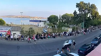 Ayvalık’tan Yunanistan’ın Midilli Adası’na 30 Ağustos Yoğunluğu