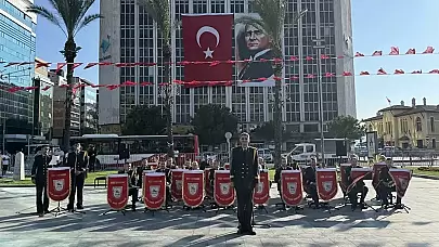 İzmir’de 30 Ağustos Zafer Bayramı Coşkusu: Ege Ordusu Bölge Bando Komutanlığı’ndan Muhteşem Konser