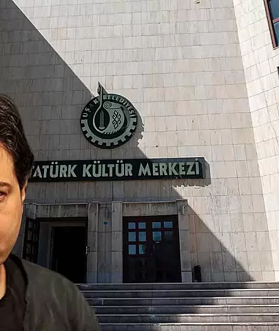 Fazıl Say'ın 50. Sanat Yılı için düzenlenecek Uşak konseri için biletler hızla tükeniyor