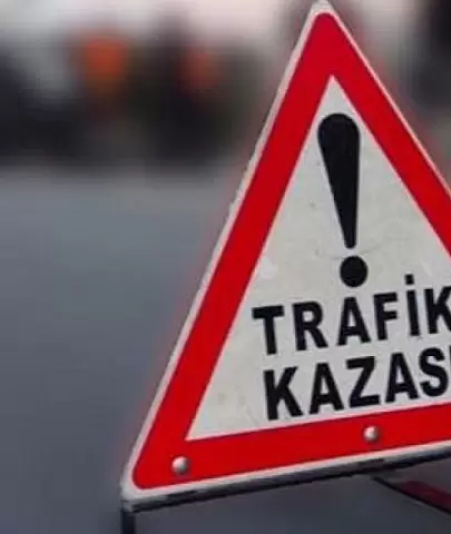İzmir Otoyolunda Çoklu Kaza: Trafiği Tamamen Felç Etti!