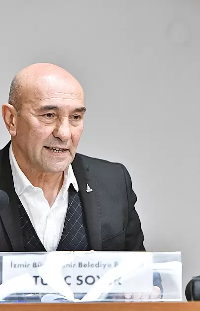 Tunç Soyer, Başbakanlık için Aday Oldu: "Kararlılıkla, Özveriyle ve Tutkuyla Hizmet Edeceğim"