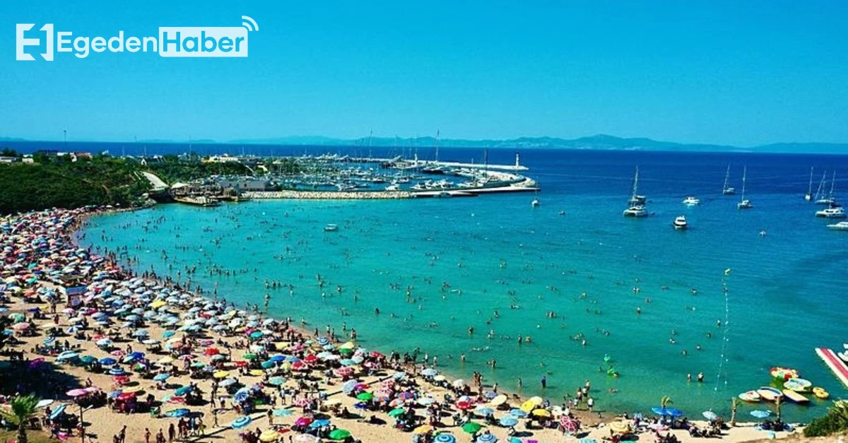 Didim'de Bayram Coşkusu! İlçede İğne Atsan Yere Düşmüyor, Esnaf Bayramın Keyfini Çıkardı