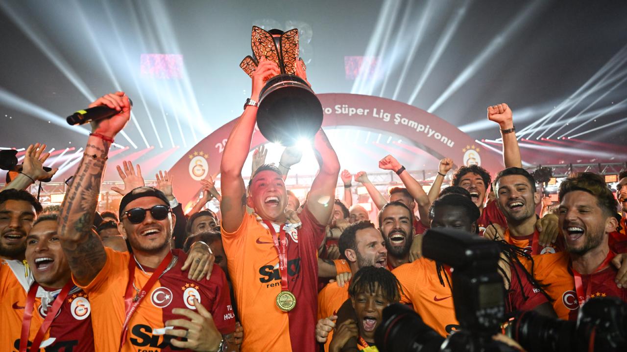 Galatasaray'un Hedefi Şampiyonlukken Beklenmedik Düşüşle Karşılaştı!