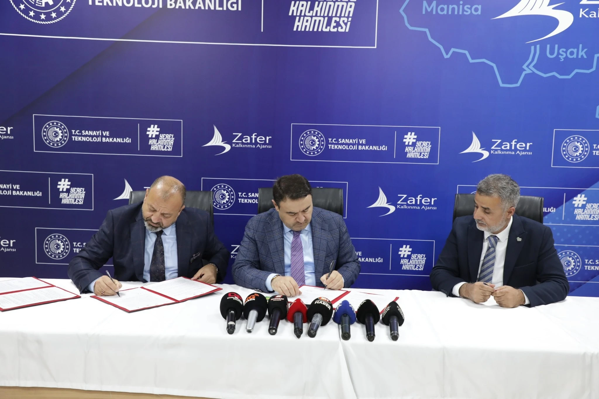 Kütahya'da TR33-ESKAM doğal gaz sayacı kalibrasyon merkezi protokolünün imza töreni